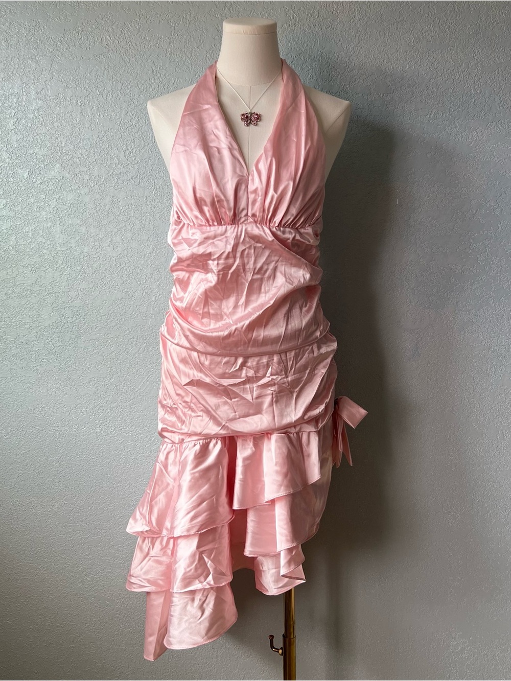 Vintage Y2K Pink Satin Halter Ruffle Prom Dress Coquette Barbiecore L